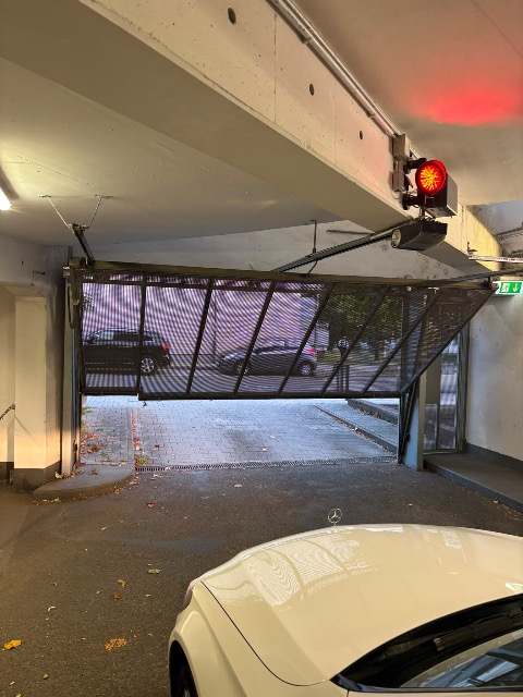 Supreme Parking Secured Valet VIP – Foto 1